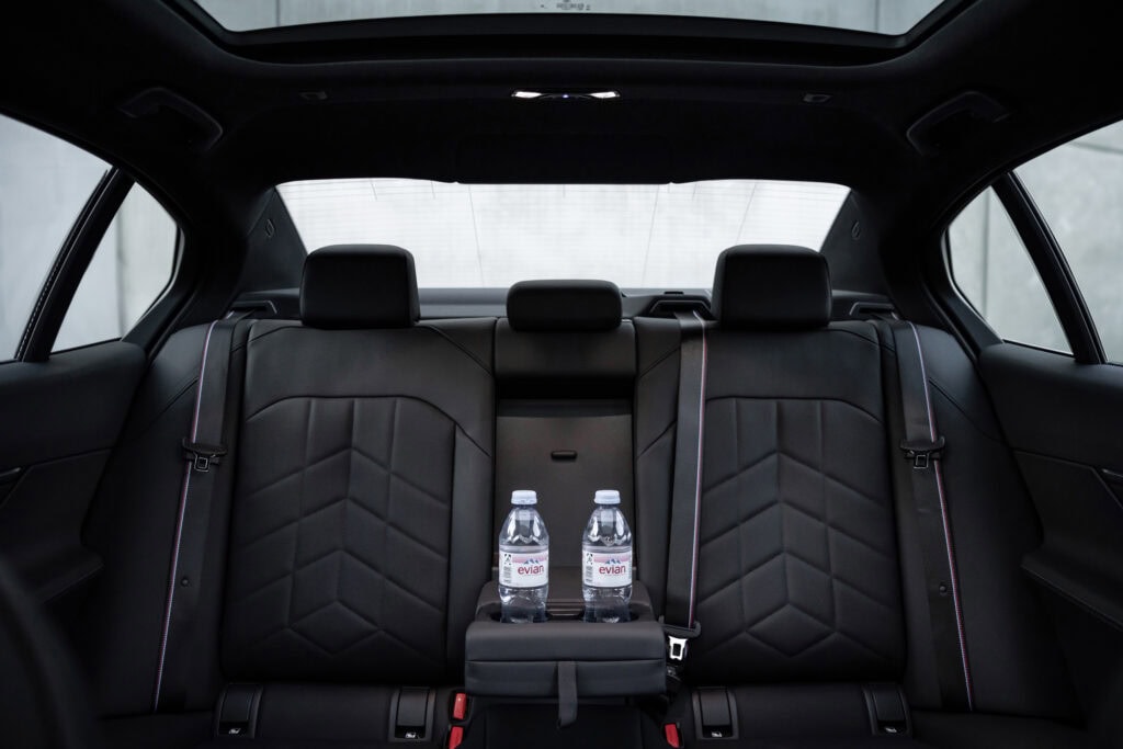 Business Sedan Limousine Innenraum von BEA Limousines