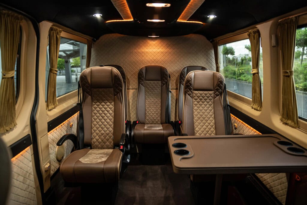 VIP Sprinter Innenraum Limousineneservice von BEA aus Frankfurt