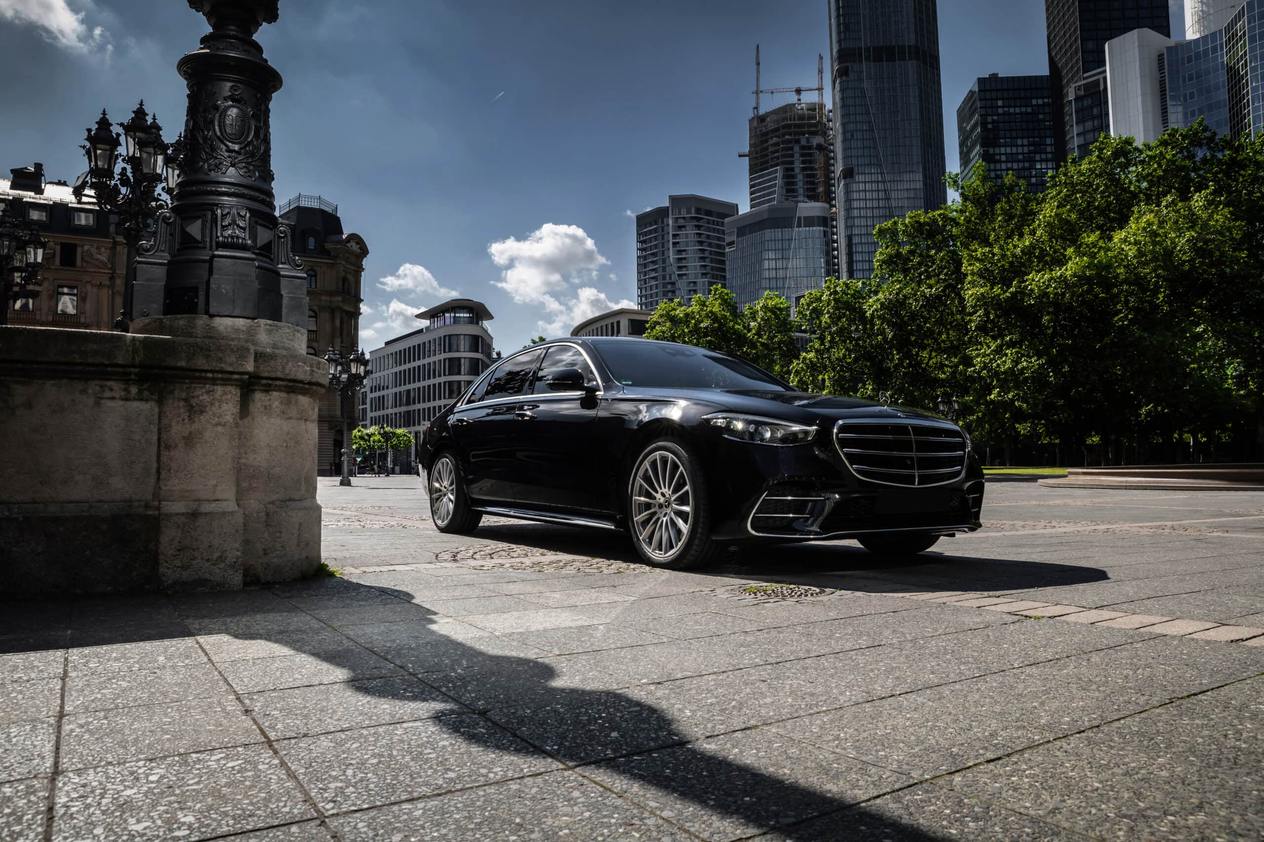 Limousinen für Hochzeiten in Frankfurt – Ihr stilvoller Auftritt